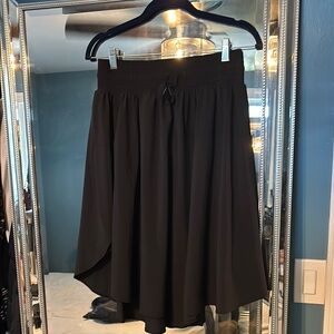 Elegant Black Lululemon Women's Skirt